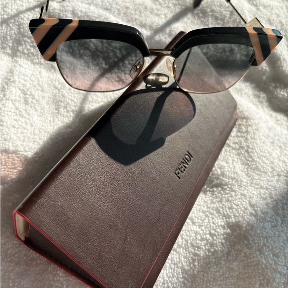 Fendi Black and Apricot Geometric Gold Hardware Sunglasses GUC main image 12
